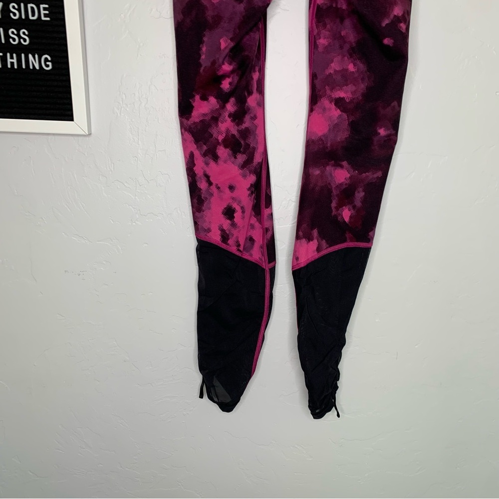 Lululemon Sweaty Endeavor Blooming Pixie Raspberry Mesh Leggings Size 6 - Picture 8 of 12